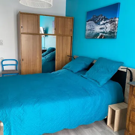 Spacieux Au Centre De - Fr-1-858-11 * La Bourboule