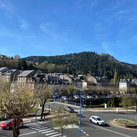 Spacieux Au Centre De - Fr-1-858-11