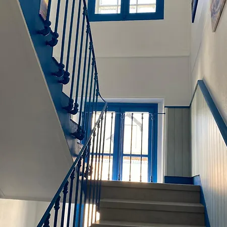 Spacieux Au Centre De - Fr-1-858-11 *